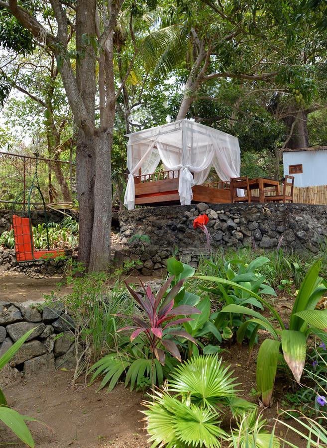 Laguna Beach Club La Laguna Bagian luar foto